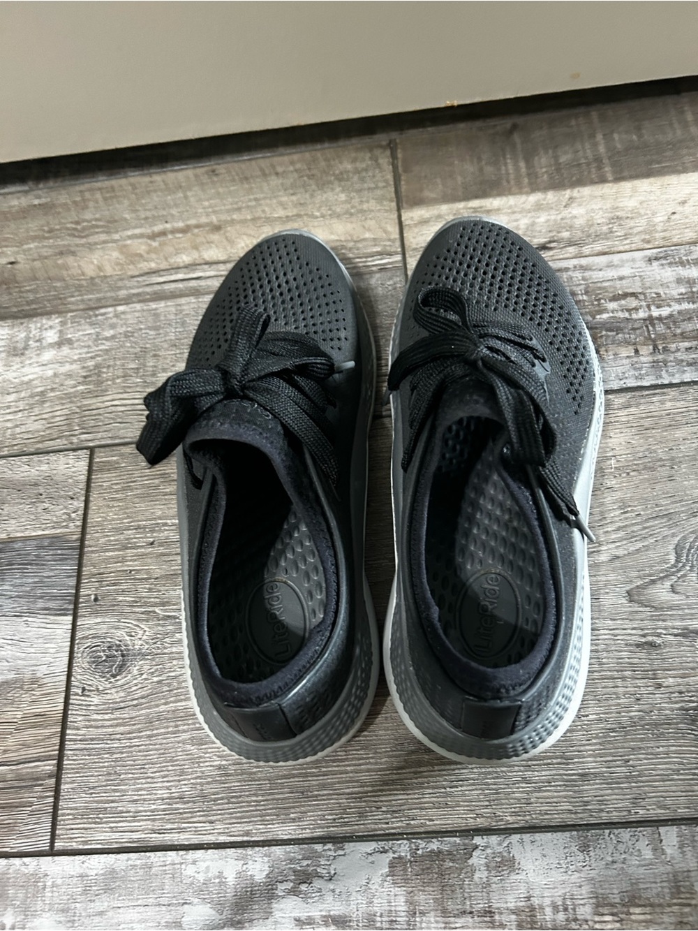 CROCS Black lite ride Lace-Up Athletic Sneakers - Picture 5 of 8